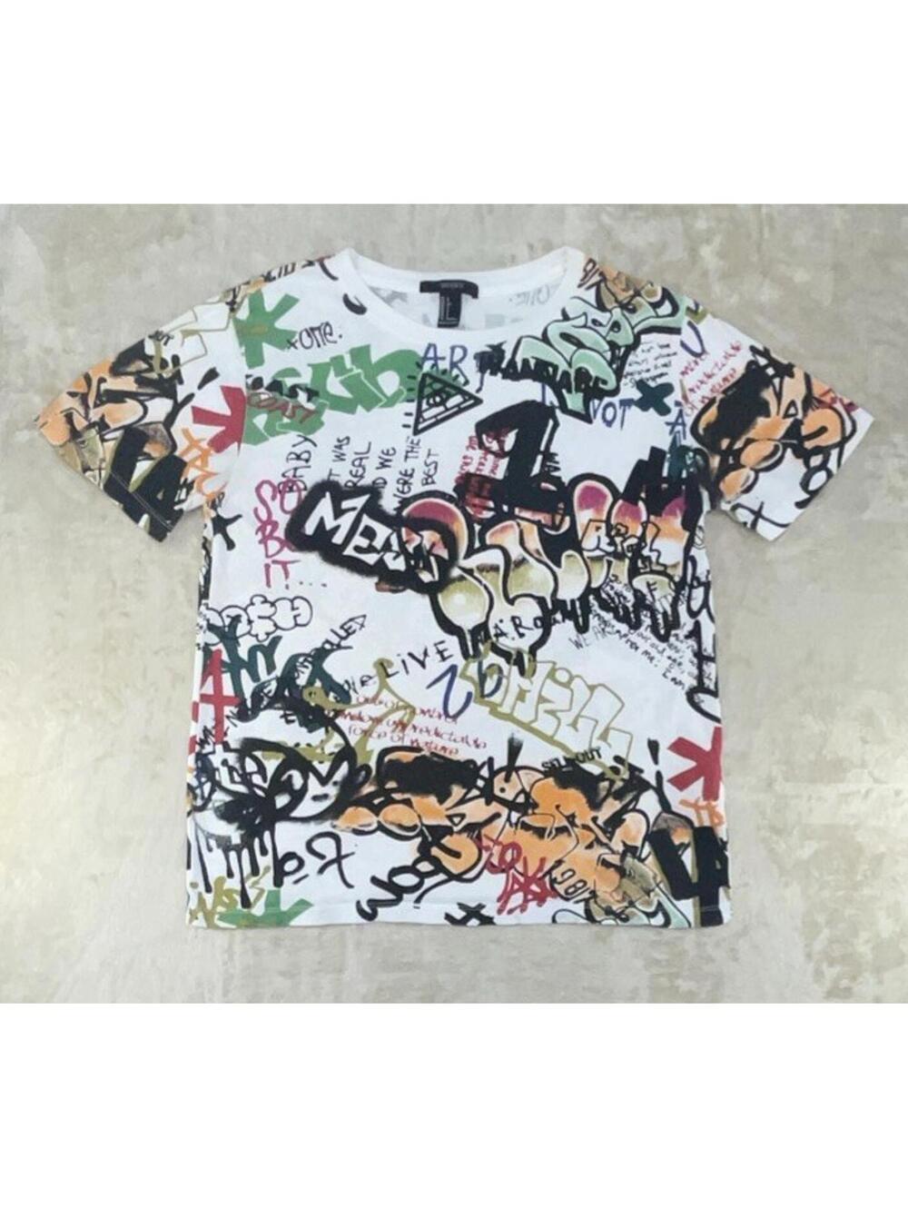 Forever 21 Men’s Graffitti Short Sleeve T-Shirt Size S - EUC